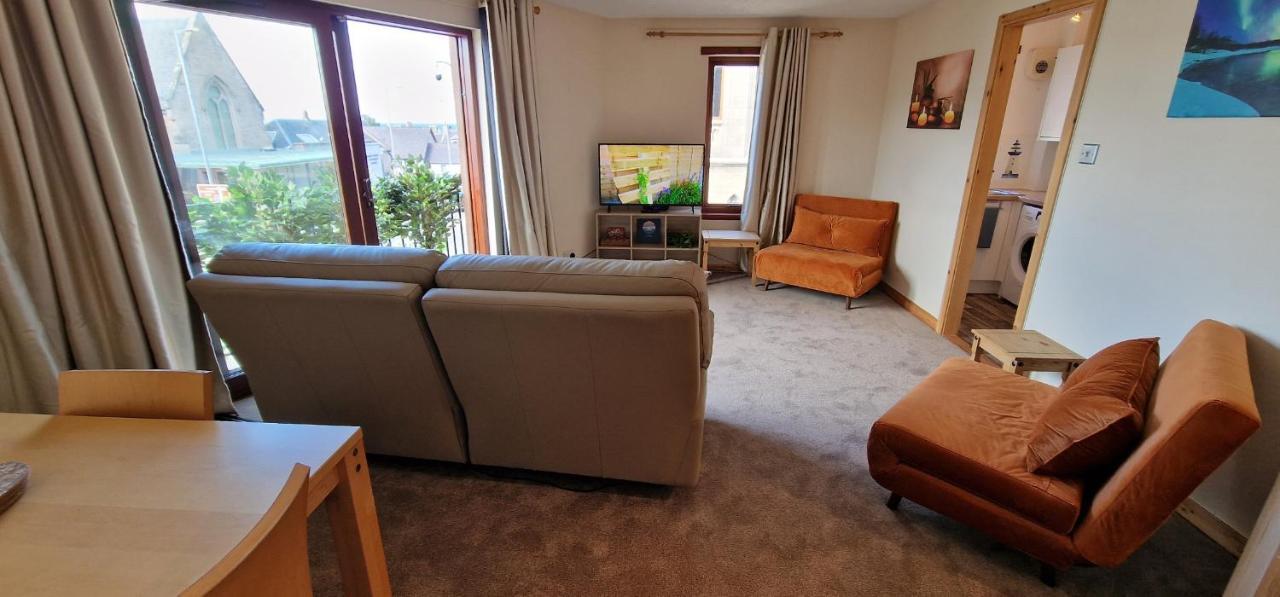 Colin Young Place Nairn Exteriör bild