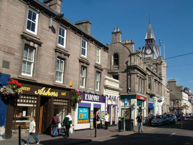 Colin Young Place Nairn Exteriör bild